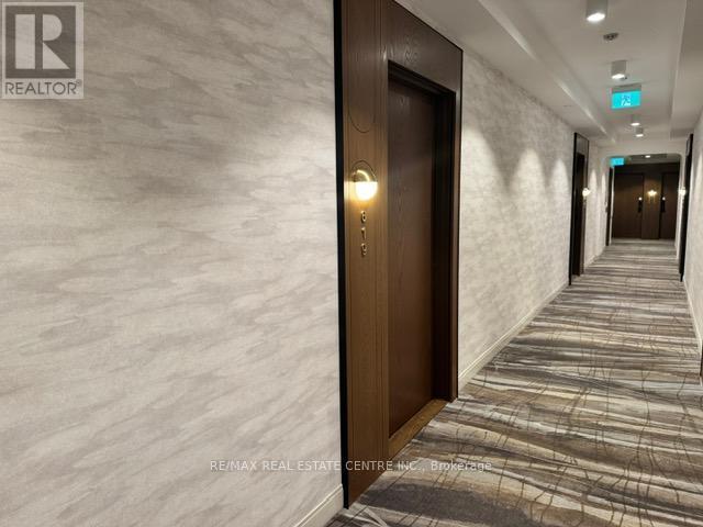 619 - 3240 William Coltson Avenue, Oakville, Ontario  L6H 8C8 - Photo 8 - W12522240