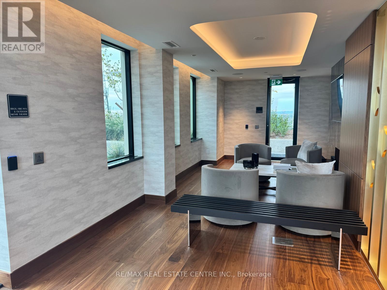 619 - 3240 William Coltson Avenue, Oakville, Ontario  L6H 8C8 - Photo 34 - W12522240