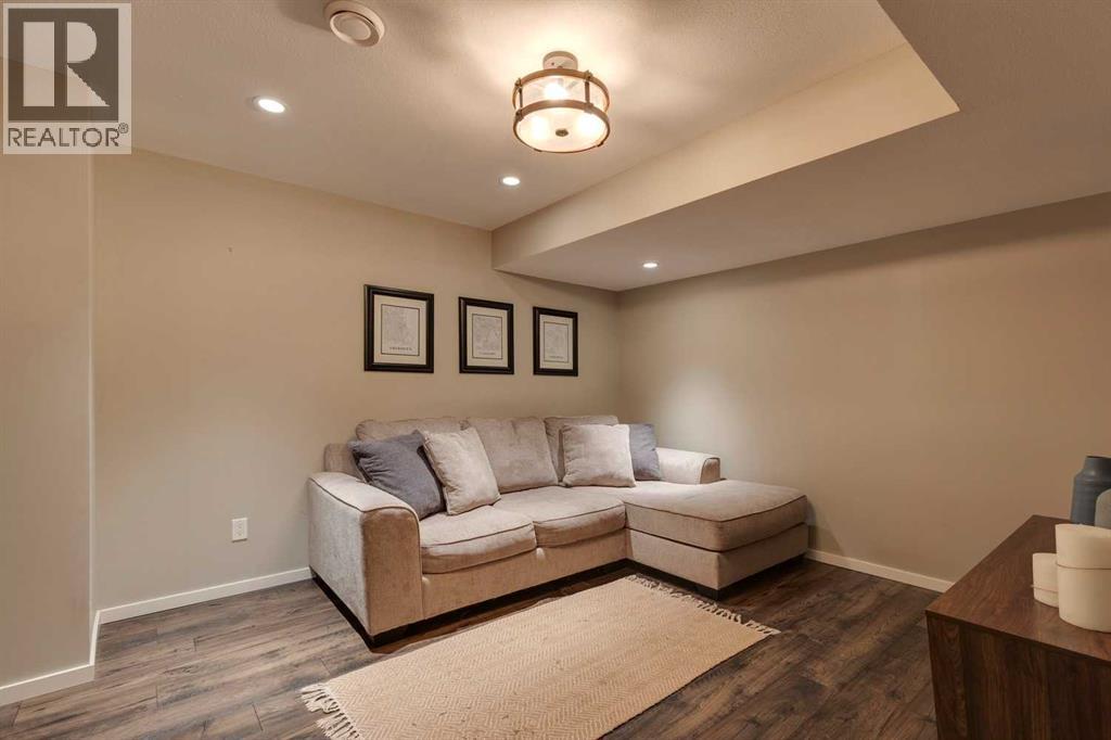 44 Evansborough Common Nw, Calgary, Alberta  T3P 0M6 - Photo 31 - A2260530