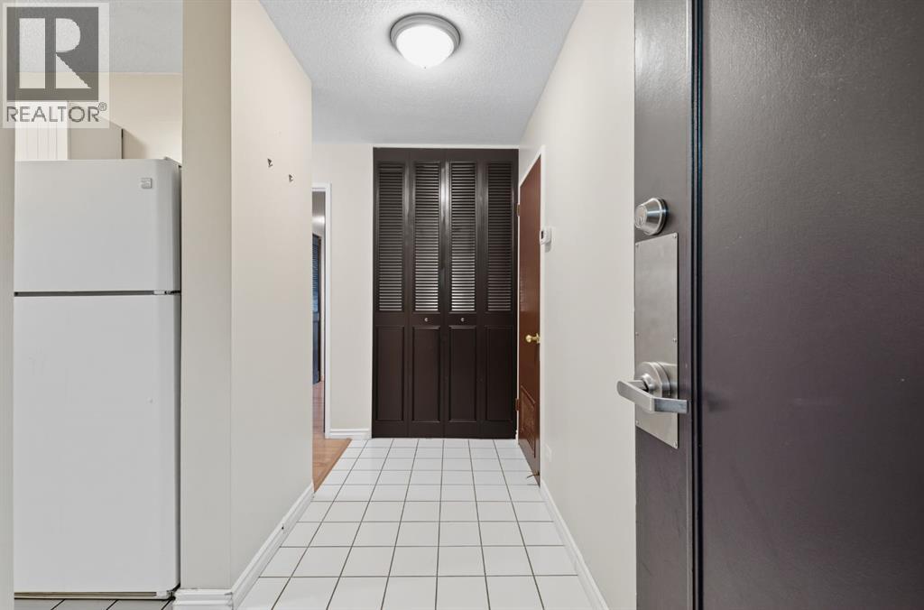 1001, 12303 Jasper Avenue Nw, Edmonton, Alberta  t5n 3k7 - Photo 2 - A2263081