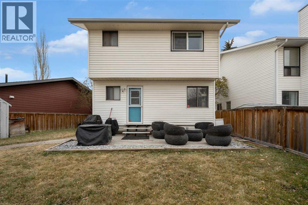 28 Woodglen Close Sw, Calgary, Alberta  T2W 4N1 - Photo 26 - A2268973