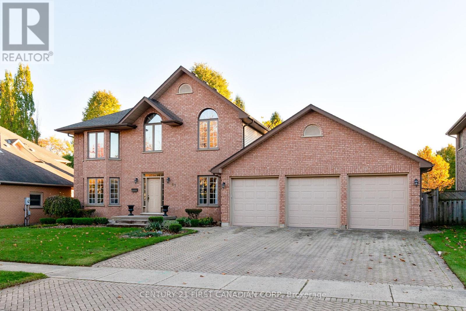 47 CARRIAGE HILL CRESCENT, London North, Ontario