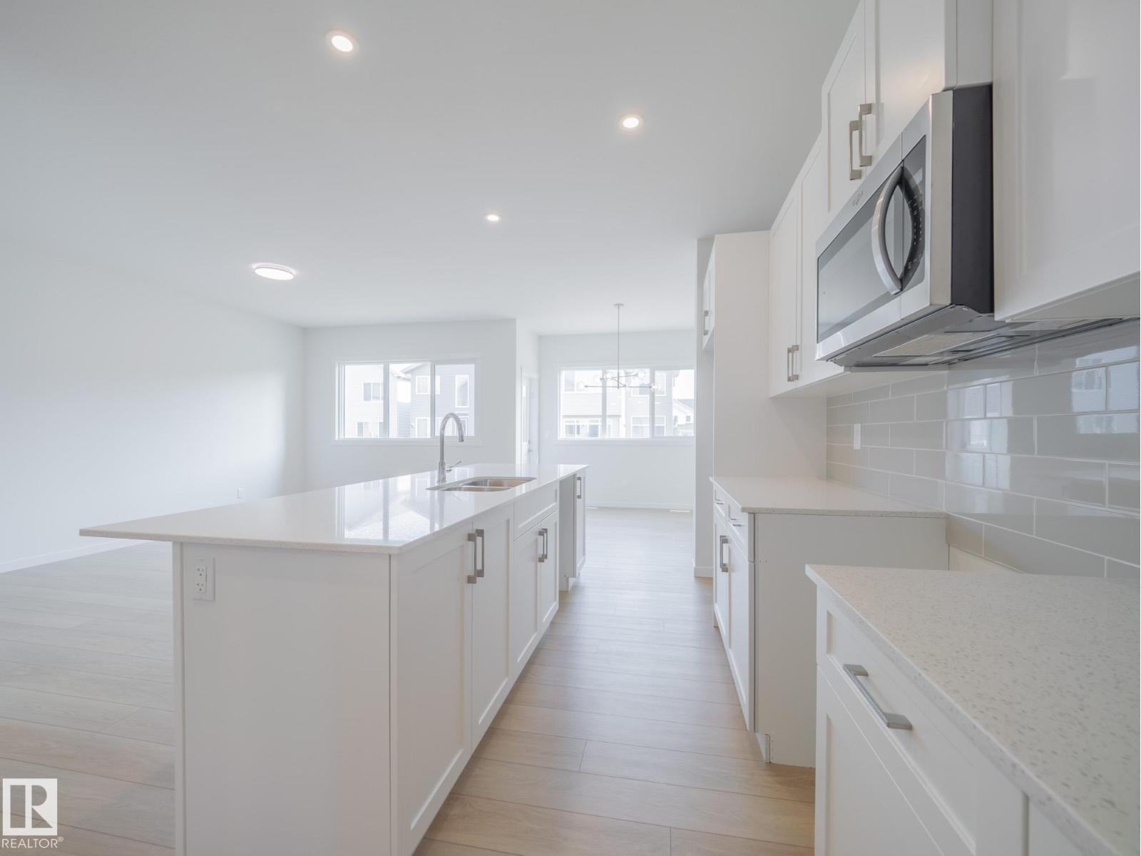 8716 224 St Nw, Edmonton, Alberta  T5T 7Y5 - Photo 11 - E4465100