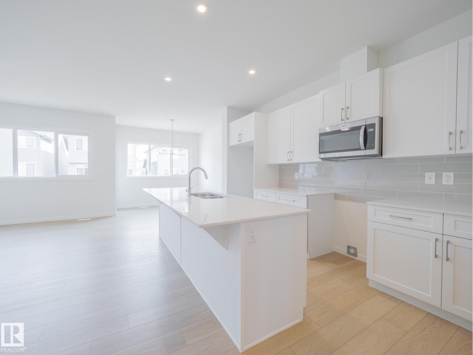 8716 224 St Nw, Edmonton, Alberta  T5T 7Y5 - Photo 13 - E4465100