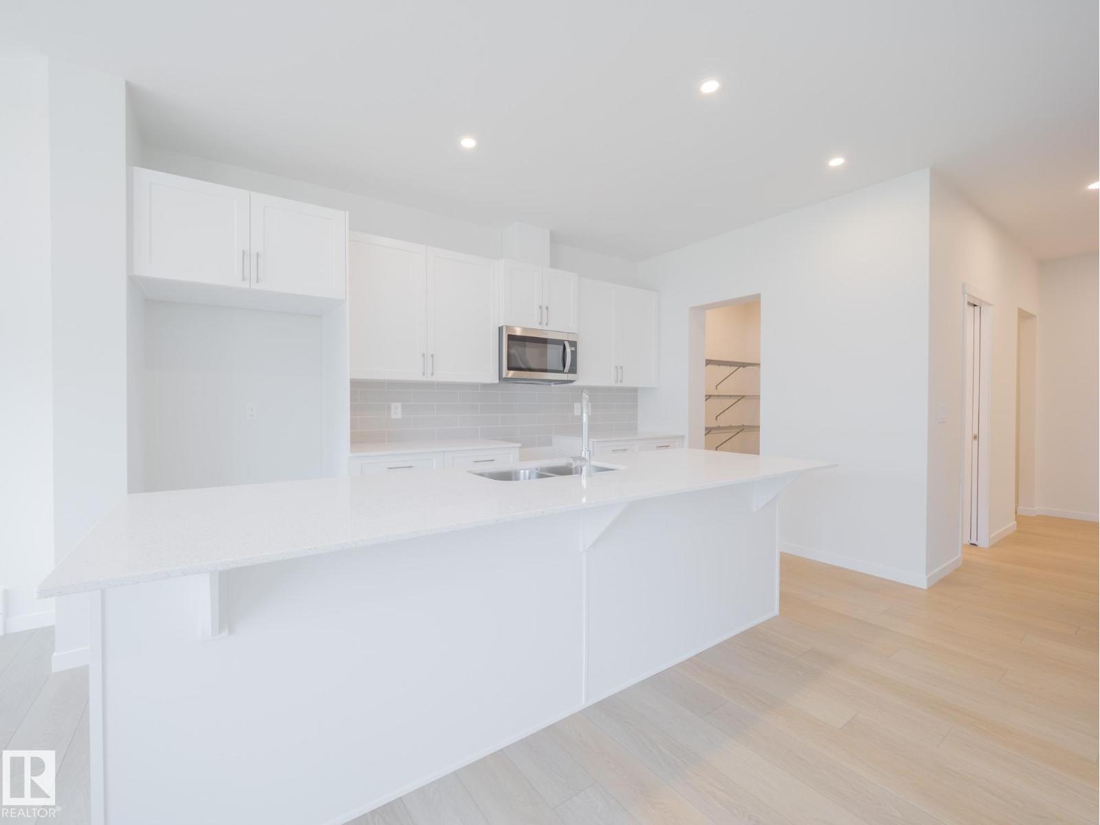 8716 224 St Nw, Edmonton, Alberta  T5T 7Y5 - Photo 14 - E4465100