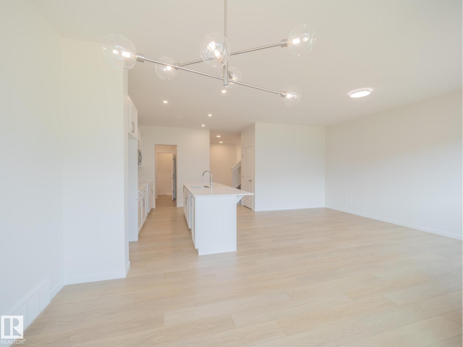 8716 224 St Nw, Edmonton, Alberta  T5T 7Y5 - Photo 17 - E4465100