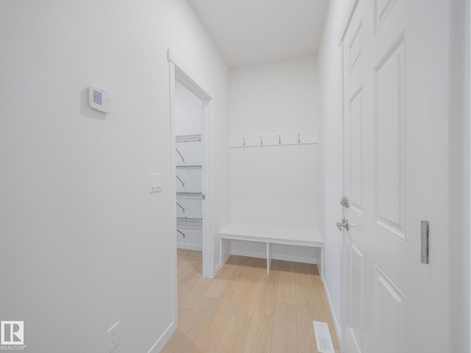 8716 224 St Nw, Edmonton, Alberta  T5T 7Y5 - Photo 9 - E4465100