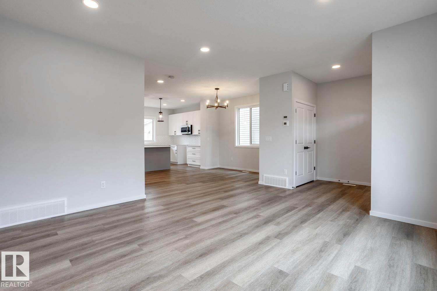 10 Hunter Pl, Spruce Grove, Alberta  T7X 3W3 - Photo 4 - E4465101