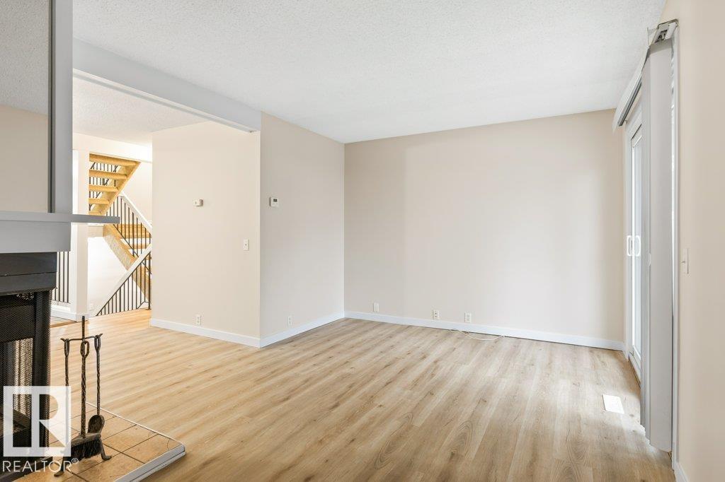 7 Grandin Woods Est, St. Albert, Alberta  T8N 2Y4 - Photo 10 - E4465103