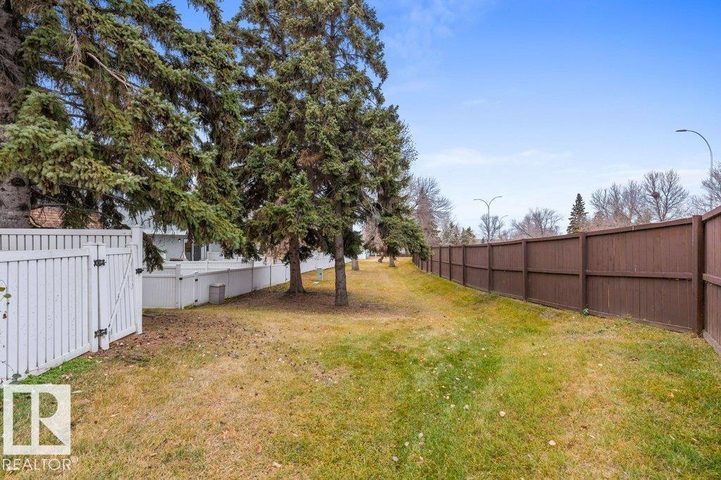 7 Grandin Woods Est, St. Albert, Alberta  T8N 2Y4 - Photo 35 - E4465103