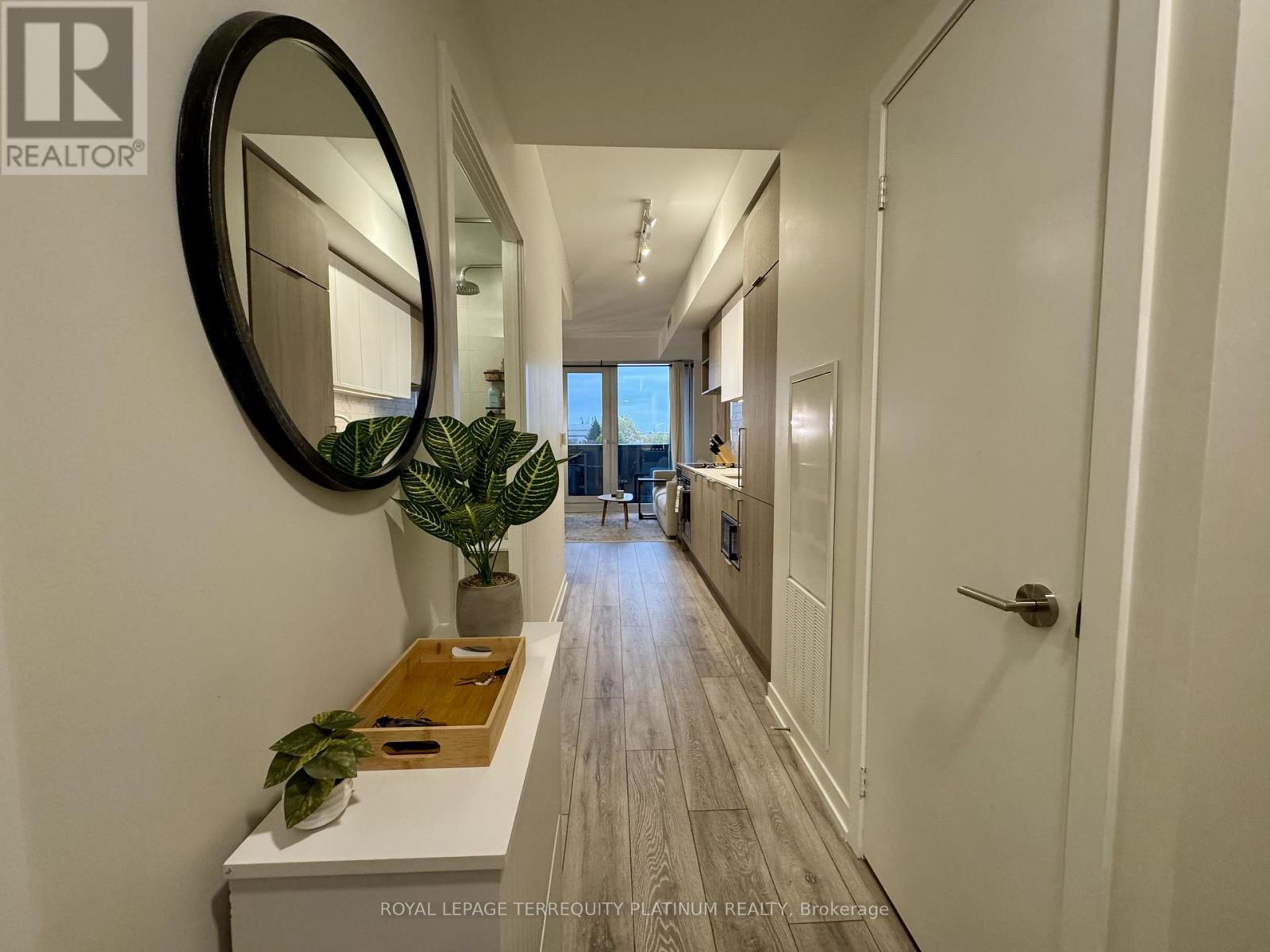 605 - 2020 Bathurst Street, Toronto, Ontario  M5P 0A6 - Photo 2 - C12522418