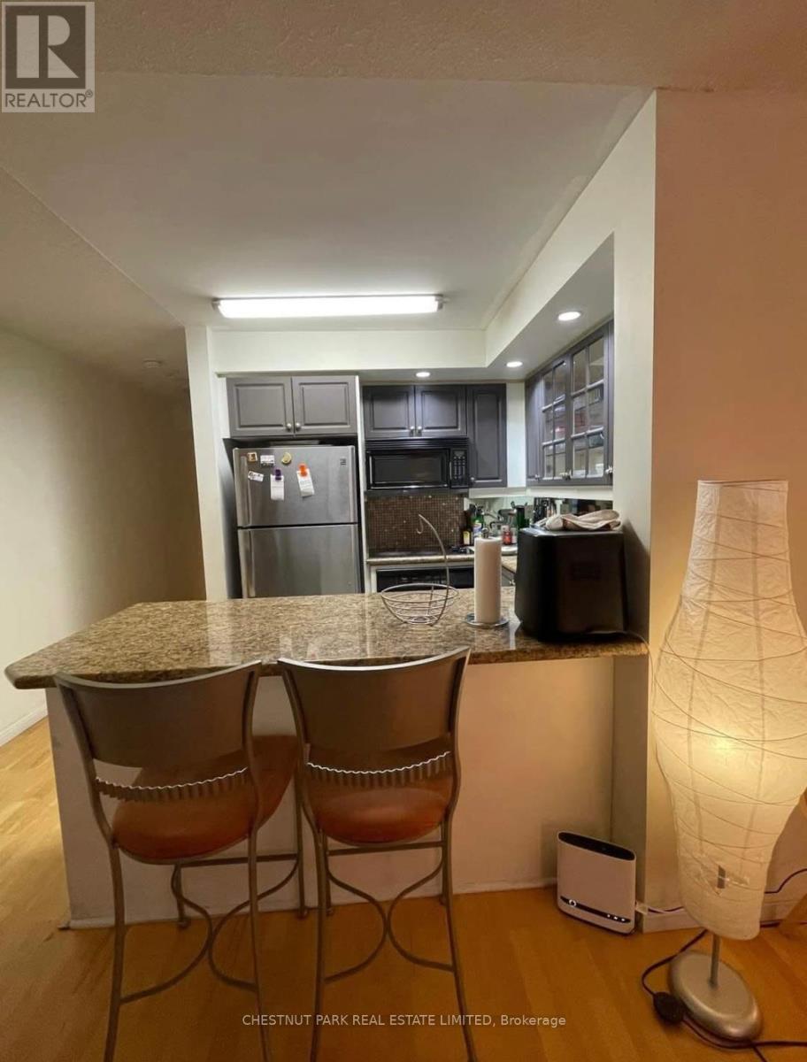 705 - 140 Simcoe Street, Toronto, Ontario  M5H 4E9 - Photo 10 - C12522456