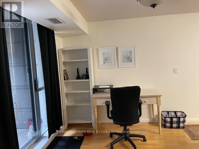 705 - 140 Simcoe Street, Toronto, Ontario  M5H 4E9 - Photo 15 - C12522456