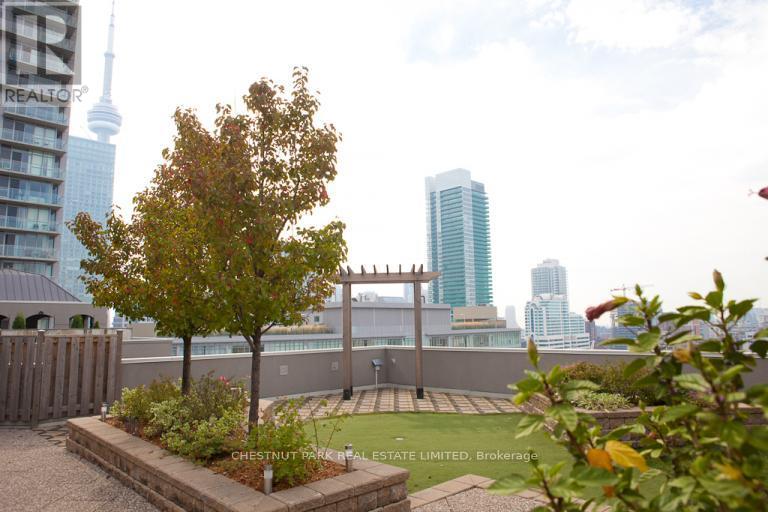 705 - 140 Simcoe Street, Toronto, Ontario  M5H 4E9 - Photo 18 - C12522456