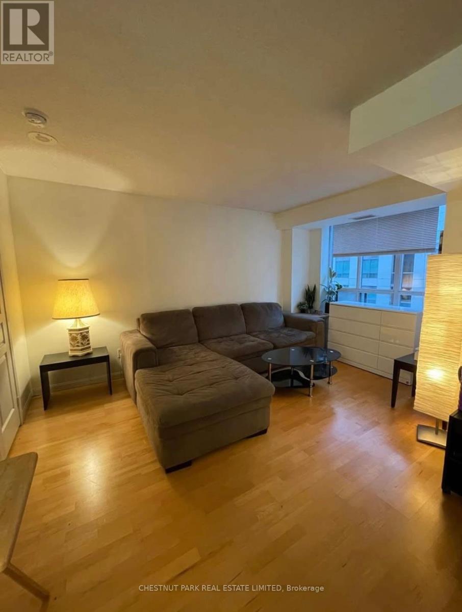 705 - 140 Simcoe Street, Toronto, Ontario  M5H 4E9 - Photo 8 - C12522456