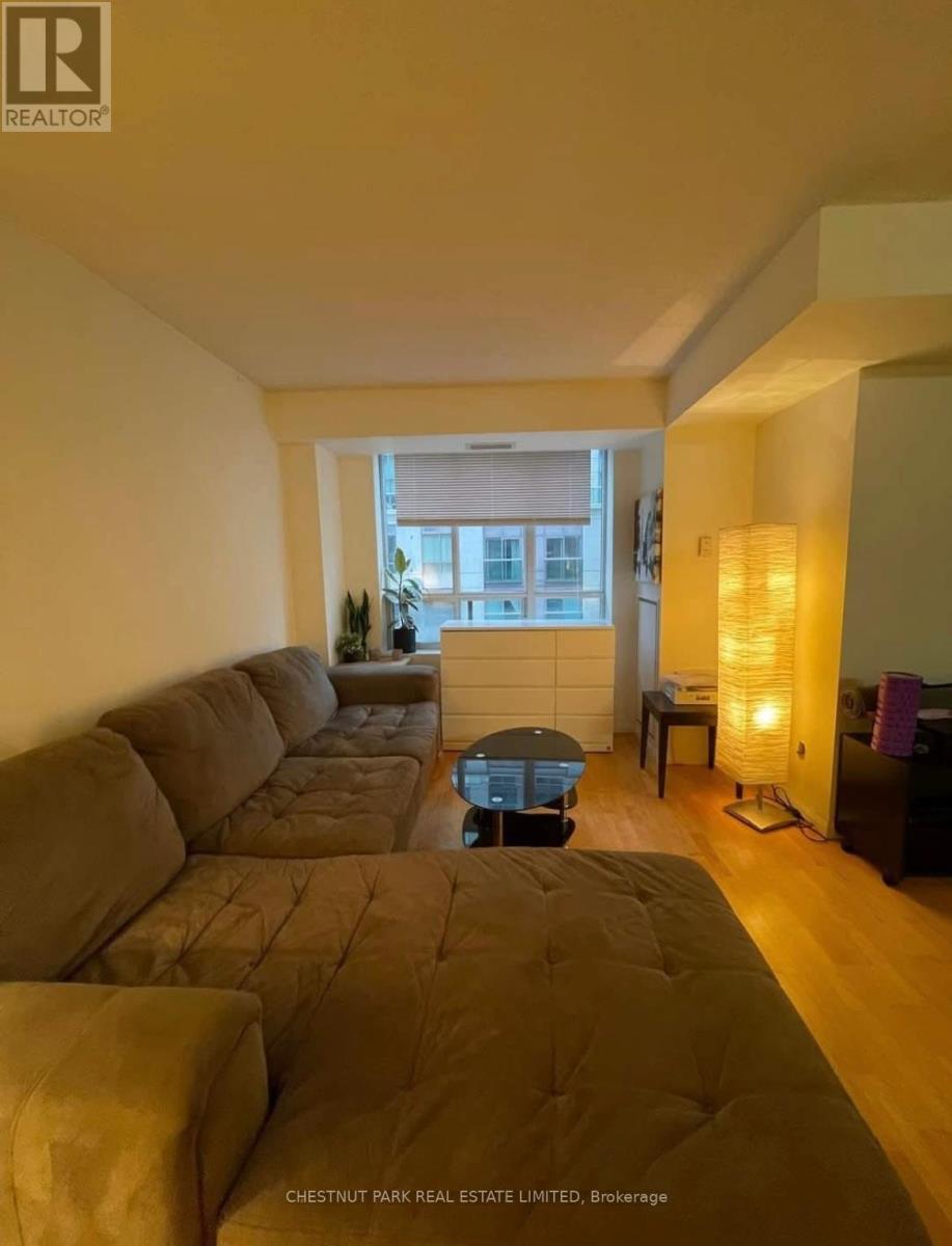 705 - 140 Simcoe Street, Toronto, Ontario  M5H 4E9 - Photo 9 - C12522456