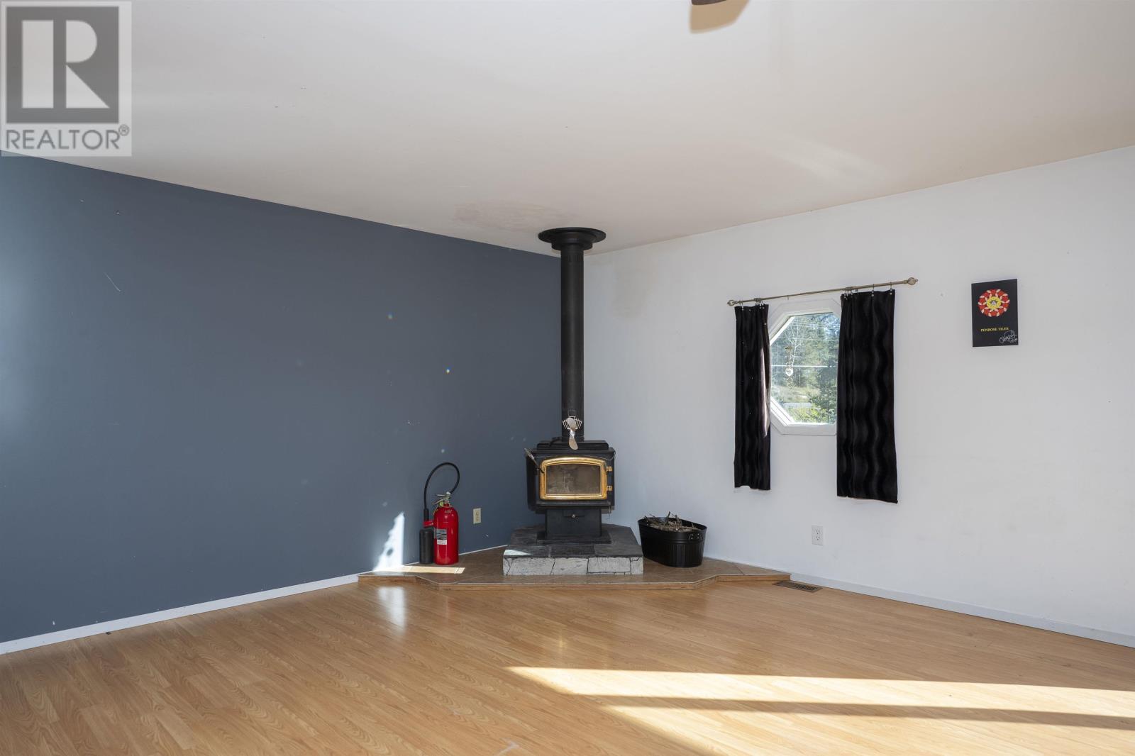 3633 Dawson Rd, Thunder Bay, Ontario  P7G 2G6 - Photo 5 - TB253369