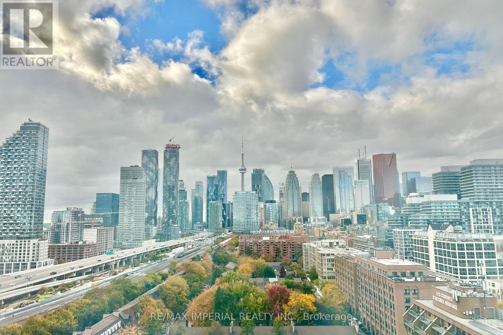 1515 - 35 PARLIAMENT STREET, Toronto, Ontario