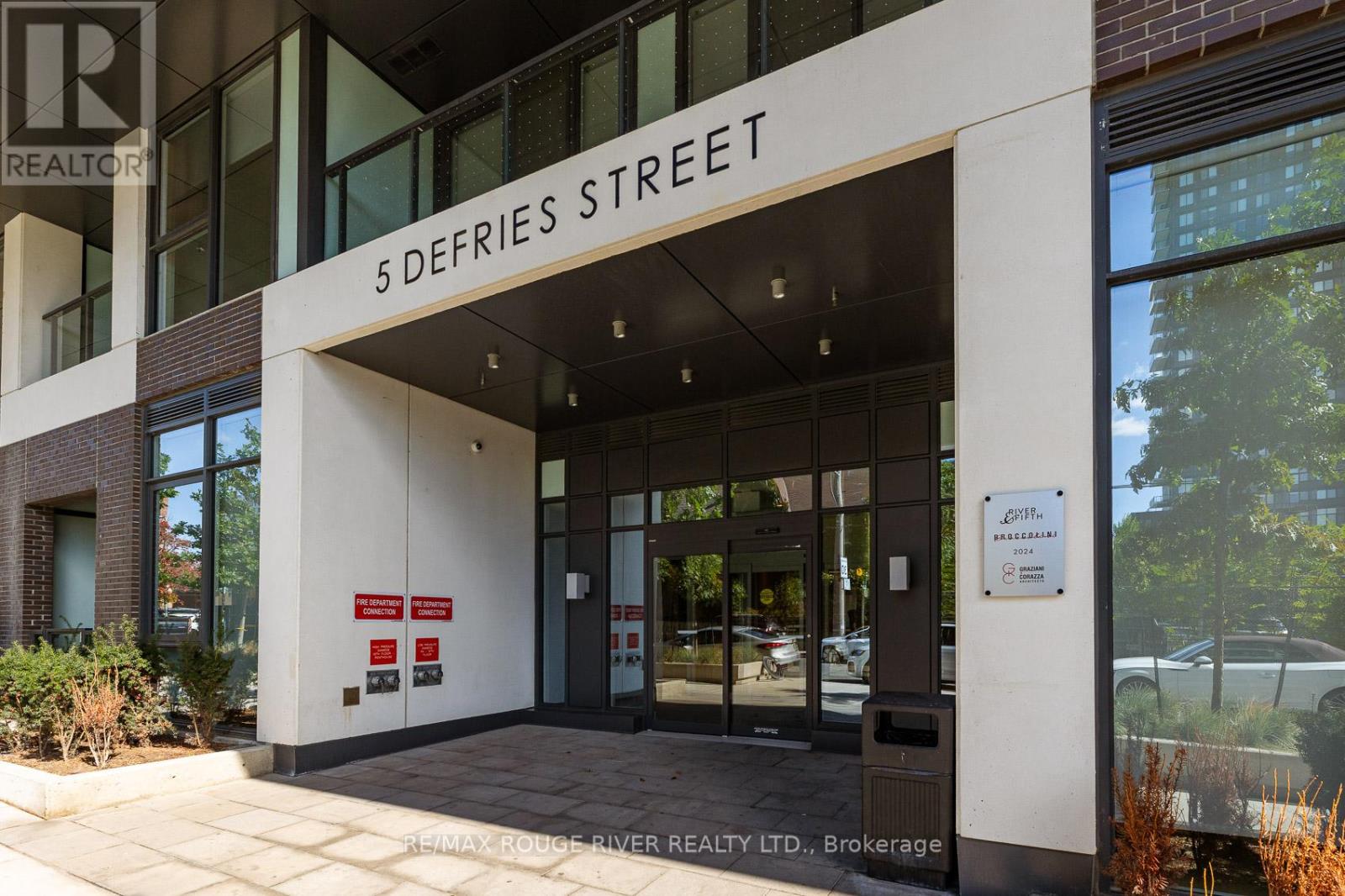 402 - 5 Defries Street, Toronto, Ontario  M5A 0W7 - Photo 2 - C12522492