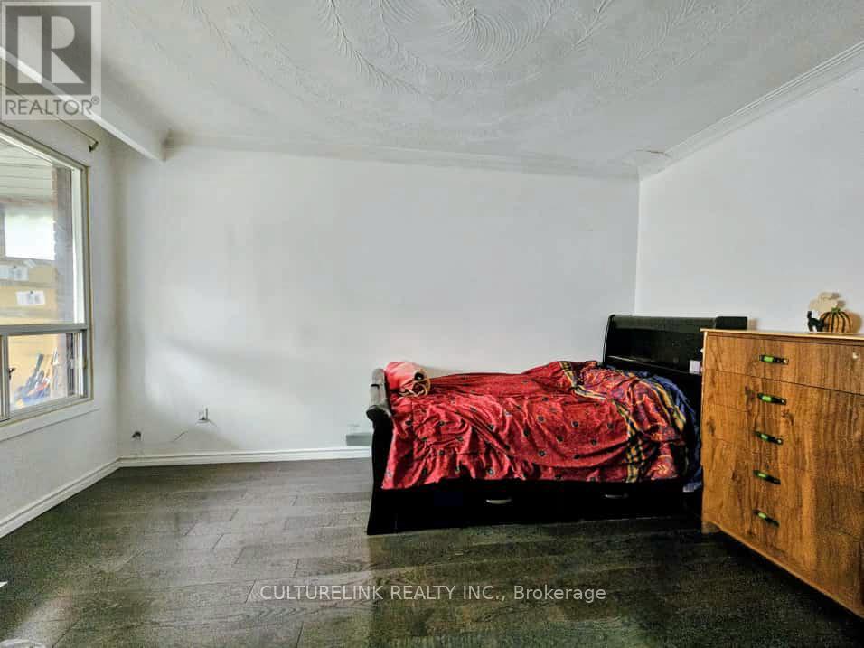 52 Palmerston Avenue, Toronto, Ontario M6J 2J1 - Photo 13 - C12522508