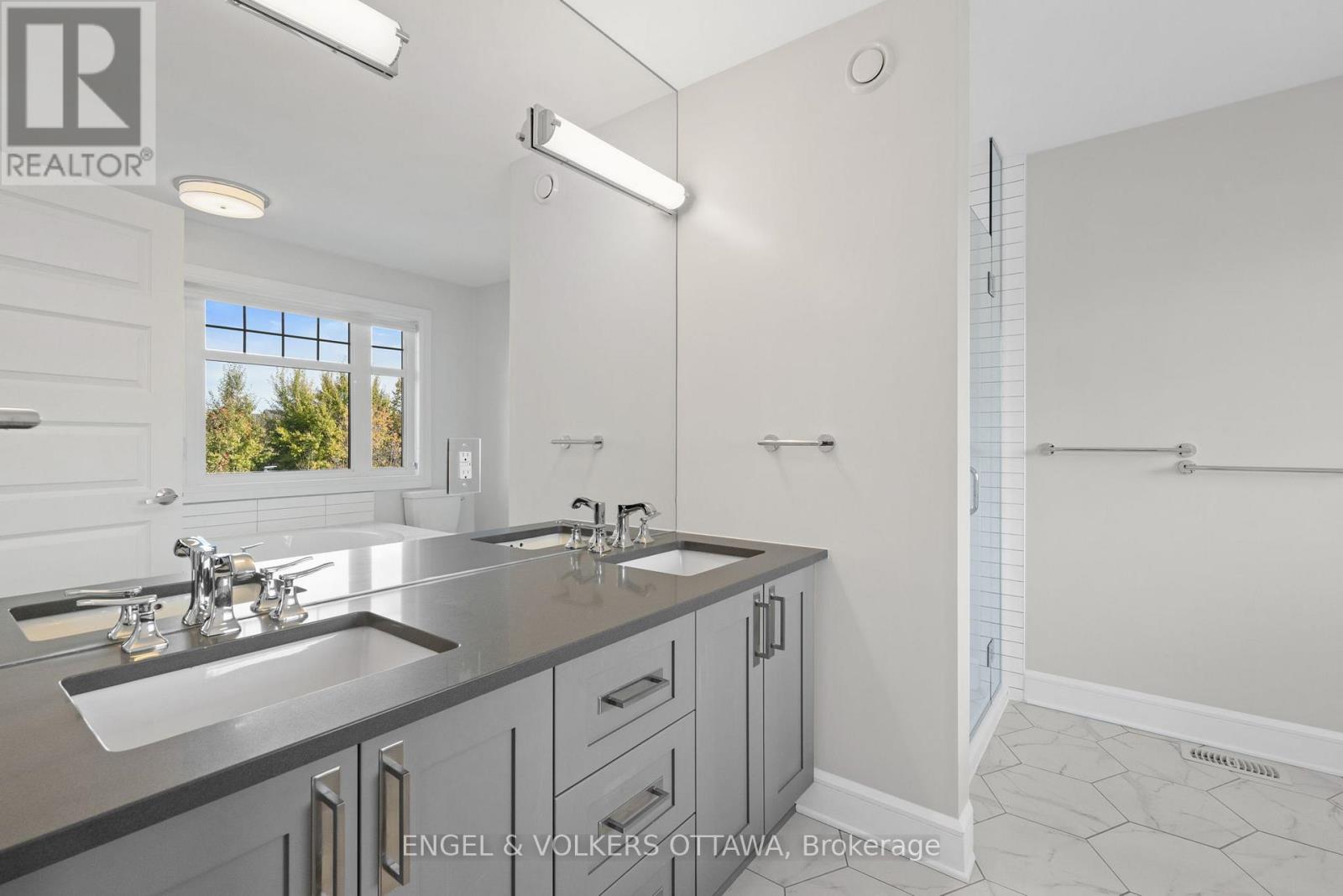 122 Helen Rapp Way, Ottawa, Ontario  K1T 0N4 - Photo 23 - X12522688