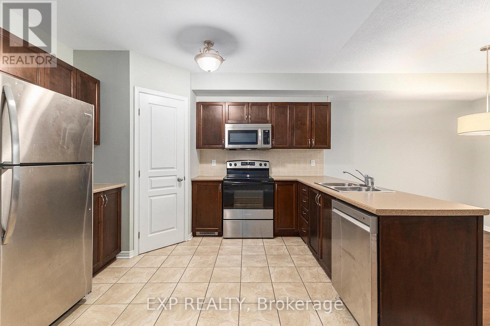 526 Pepperville Crescent, Ottawa, Ontario  K2M 0E5 - Photo 9 - X12522760