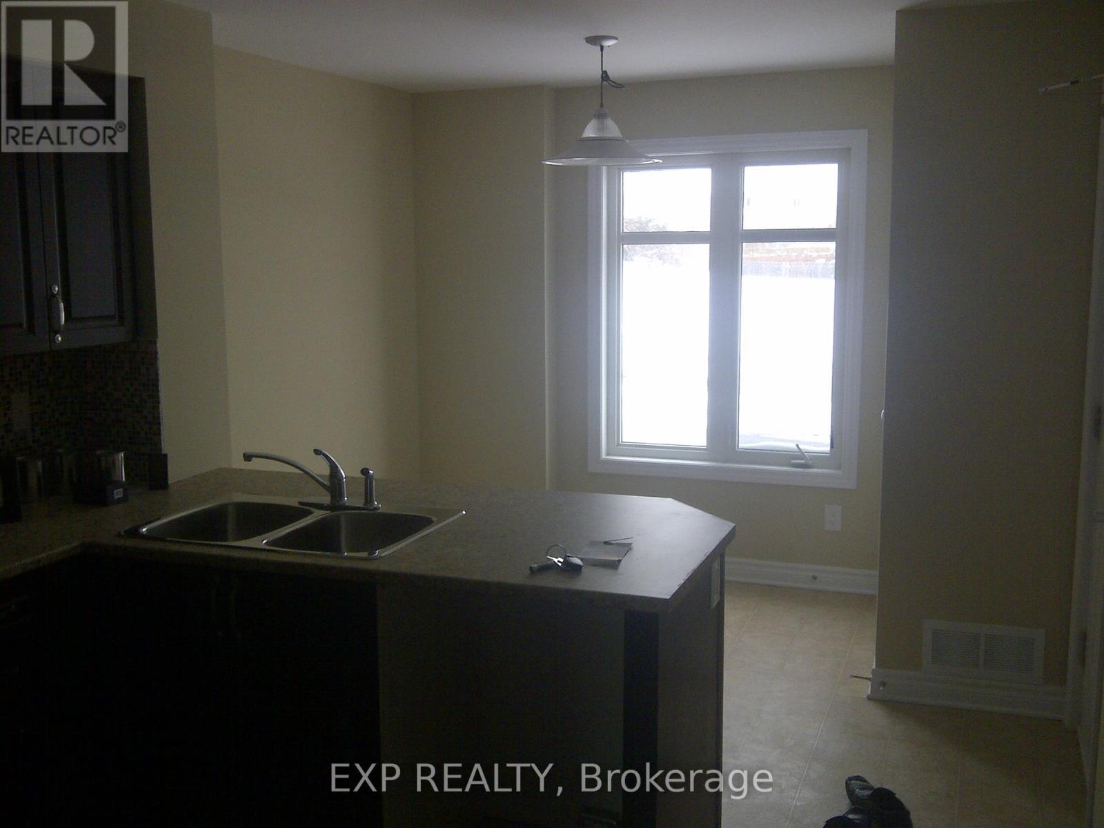 A - 1118 Klondike Road, Ottawa, Ontario  K2K 0H2 - Photo 3 - X12522778