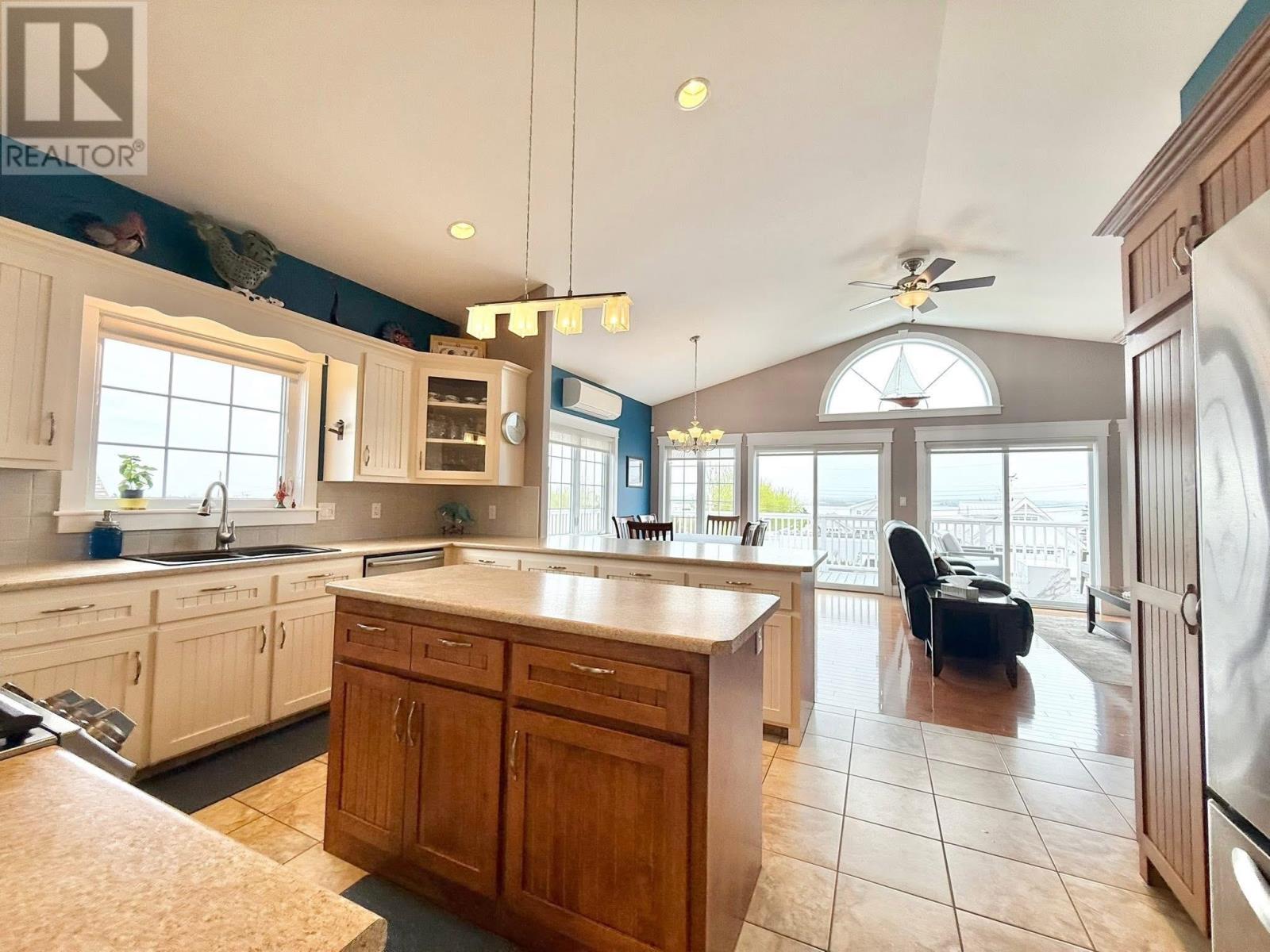 31 Lantern Hill Drive, North Rustico, Prince Edward Island  C0A 1N0 - Photo 6 - 202511520