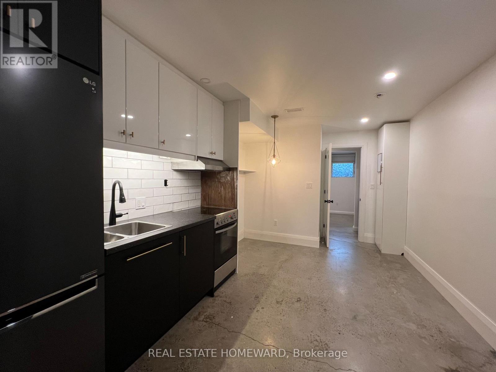 Lower - 110 Caroline Avenue, Toronto, Ontario  M4M 2X7 - Photo 1 - E12522406