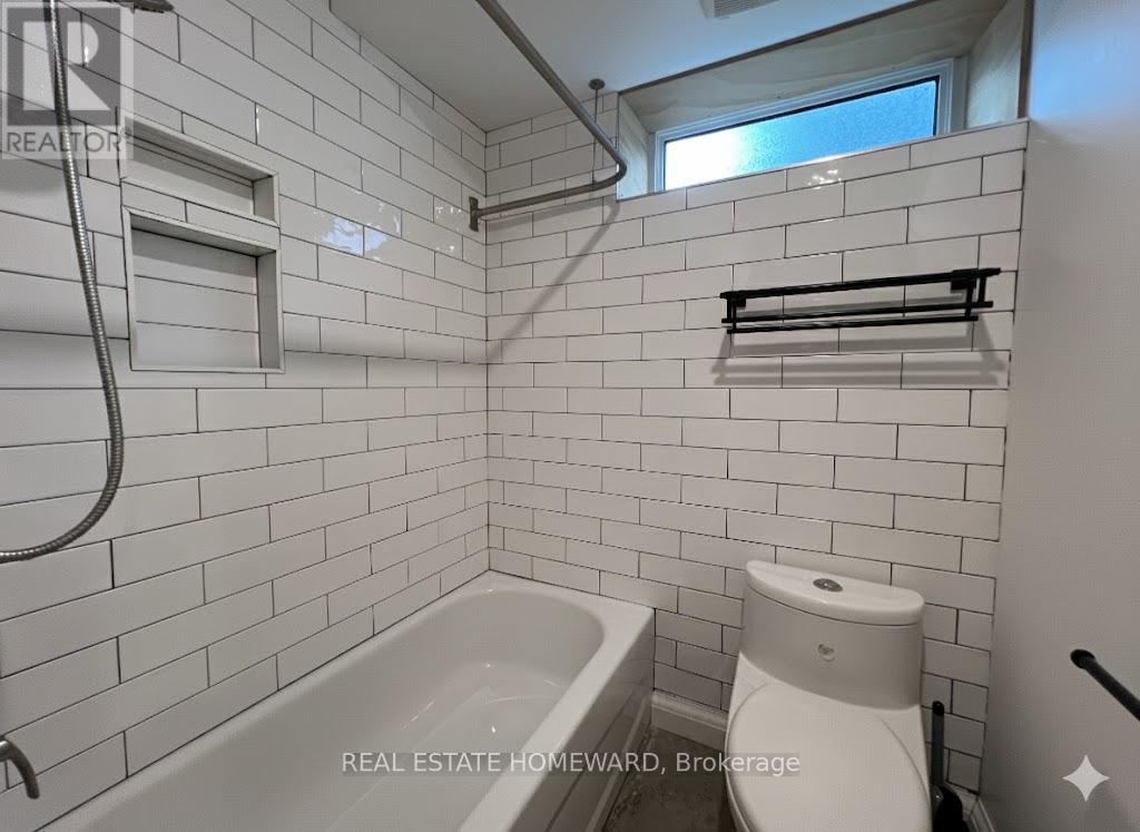 Lower - 110 Caroline Avenue, Toronto, Ontario  M4M 2X7 - Photo 11 - E12522406