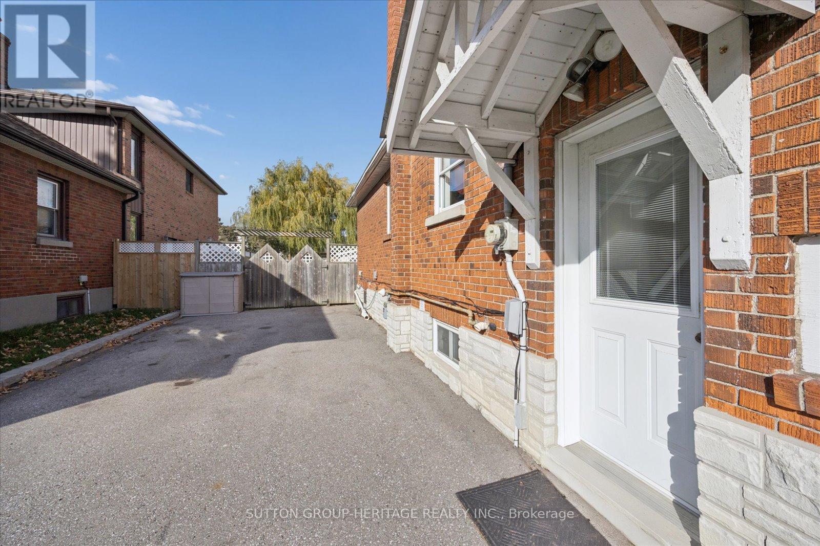 256 College Avenue, Oshawa, Ontario  L1J 1R7 - Photo 25 - E12522494