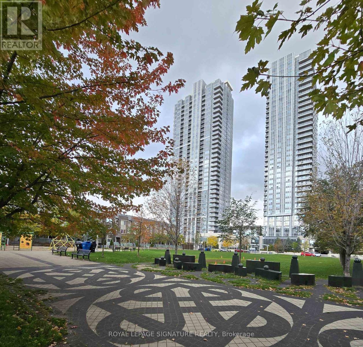 2616 - 275 VILLAGE GREEN SQUARE, Toronto, Ontario