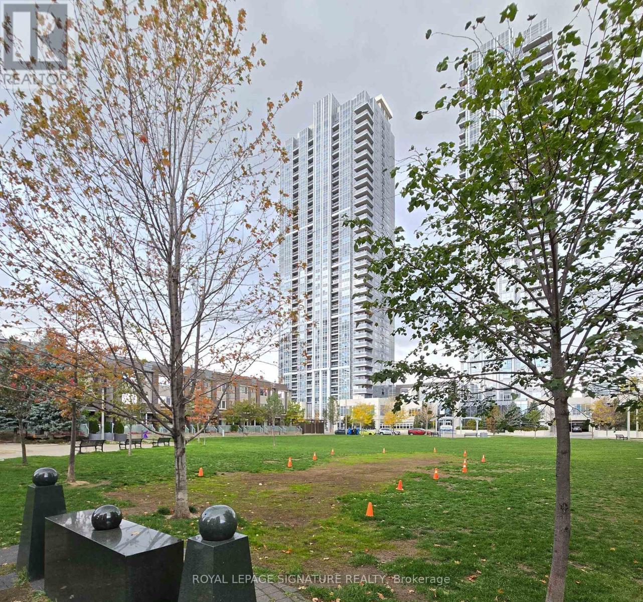 2616 - 275 Village Green Square, Toronto, Ontario  M1S 0L8 - Photo 2 - E12522670