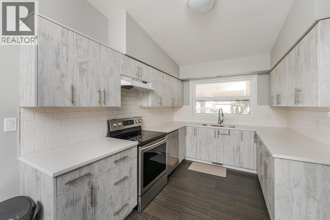 2941 Bessborough Avenue, Prince George, British Columbia  V2N 1H5 - Photo 8 - R3065752