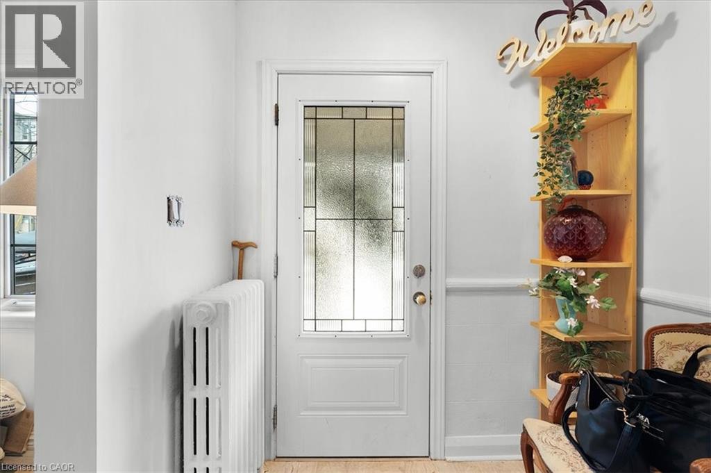 719 Kingston Road, Toronto, Ontario  M4E 1R8 - Photo 2 - 40786659