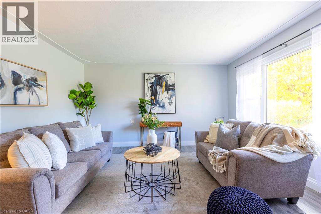 40 Kerman Avenue, Grimsby, Ontario  L3M 3W5 - Photo 5 - 40786430