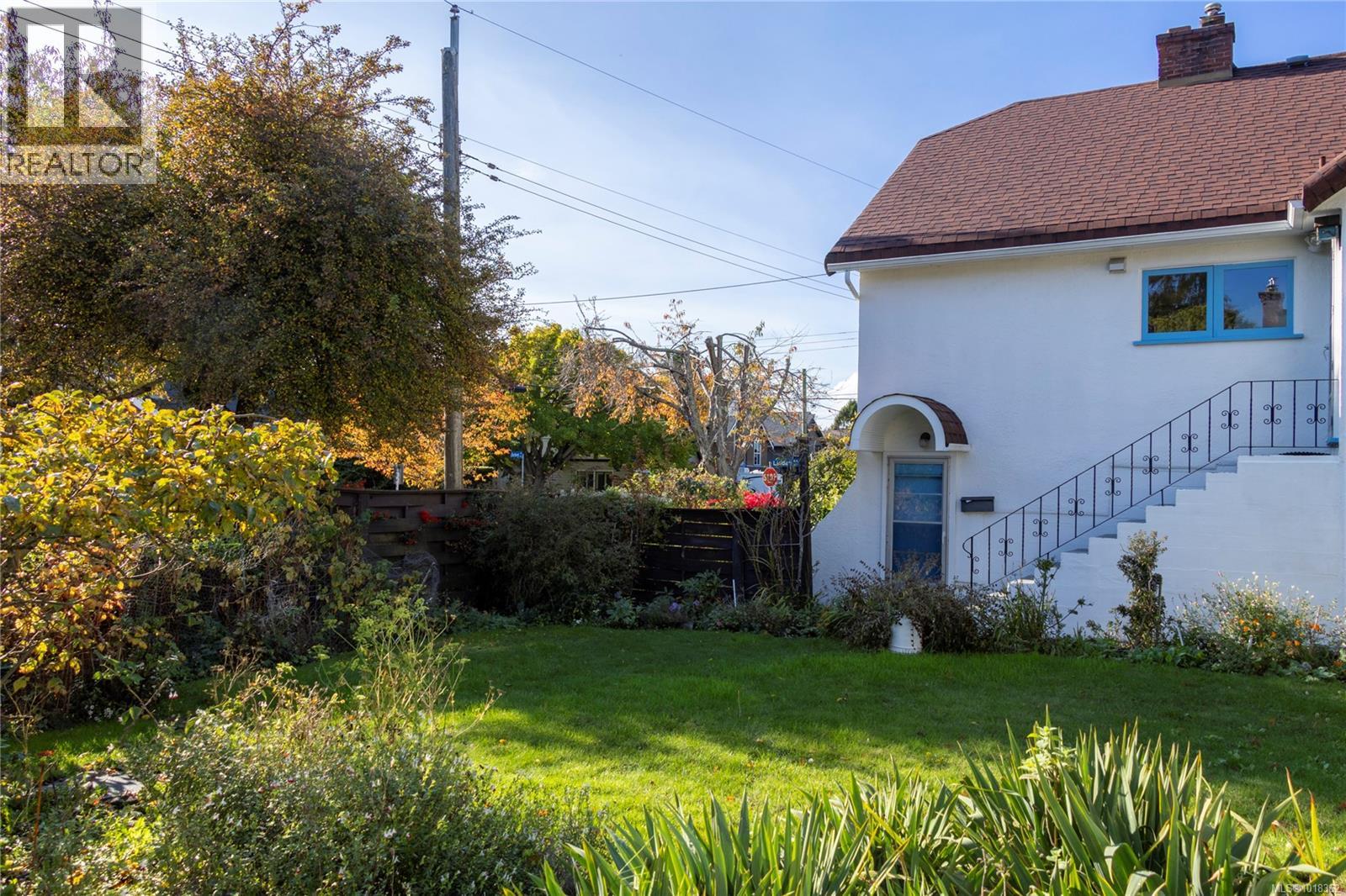 305 Linden Ave, Victoria, British Columbia  V8V 4E8 - Photo 36 - 1018362