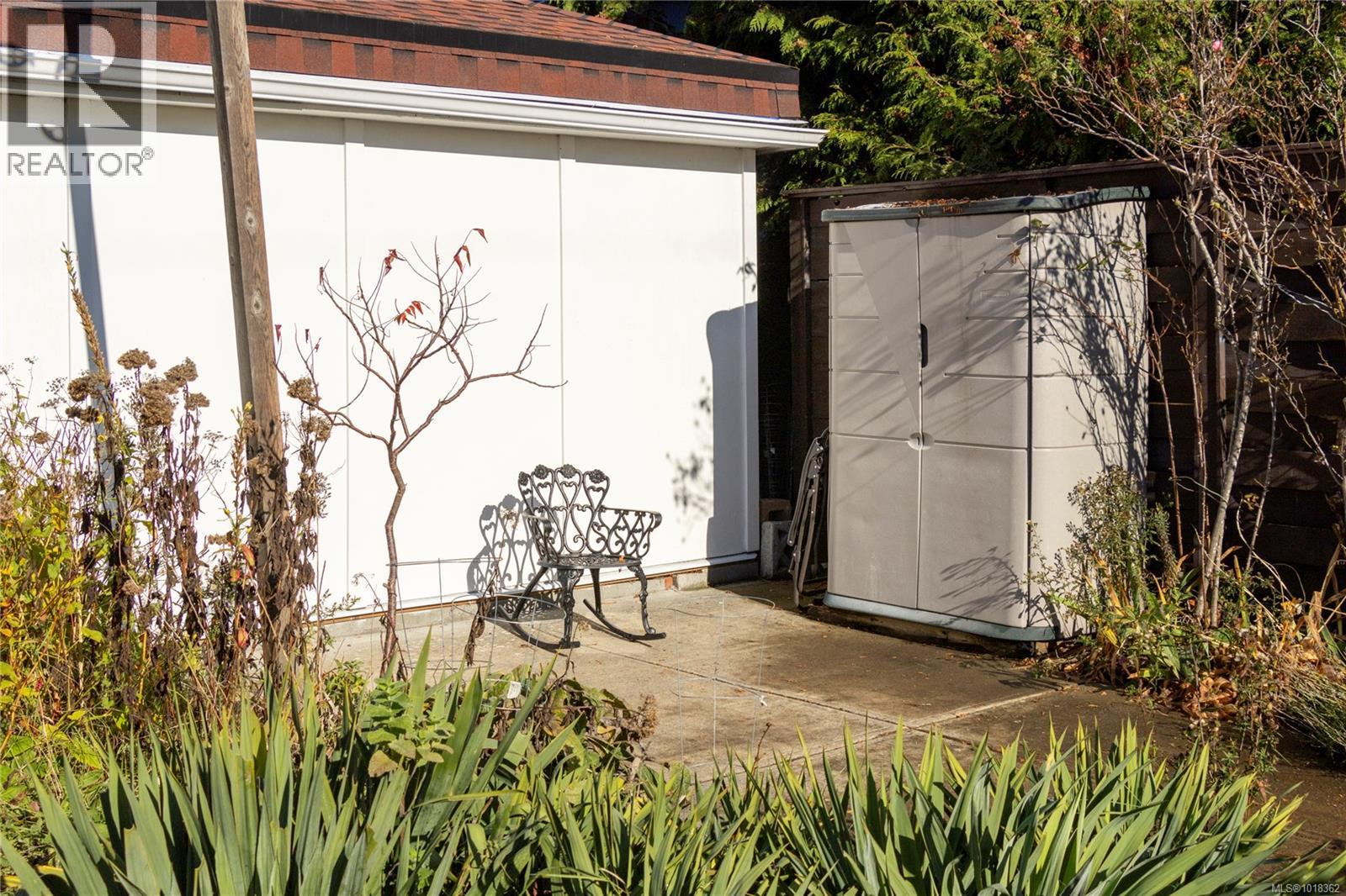 305 Linden Ave, Victoria, British Columbia  V8V 4E8 - Photo 39 - 1018362