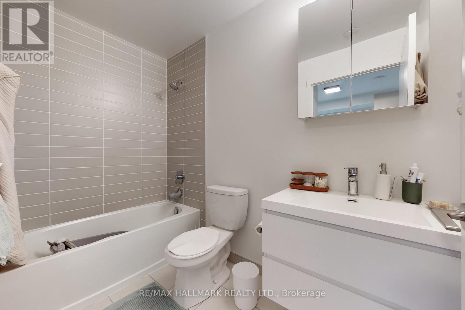 738 - 8119 Birchmount Road, Markham, Ontario  L6G 0H5 - Photo 18 - N12522434