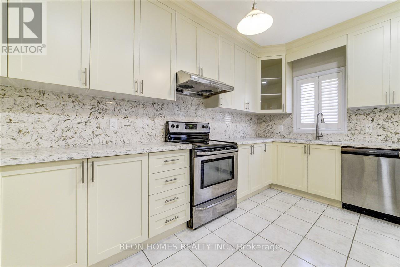 322 Elson Street, Markham, Ontario  L3S 4S4 - Photo 10 - N12522452