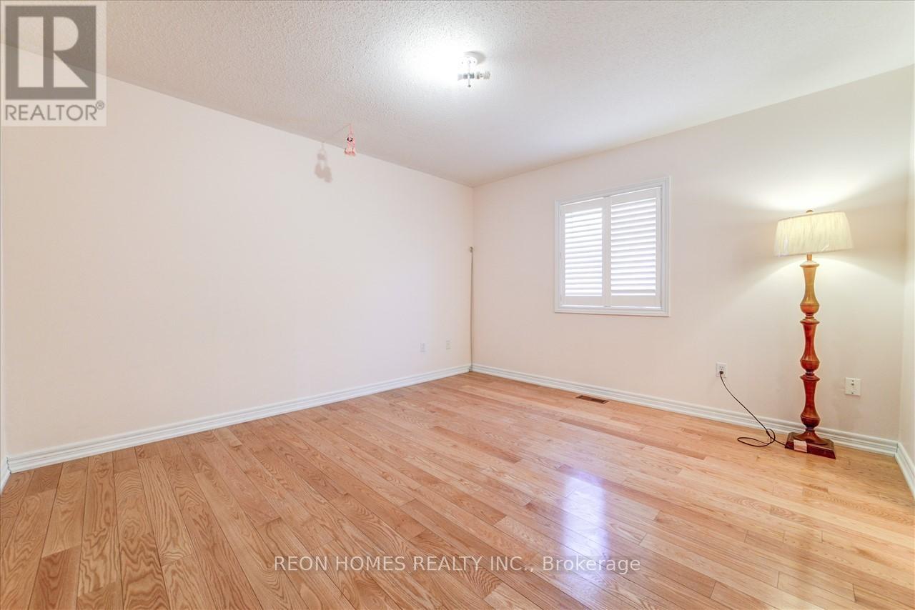 322 Elson Street, Markham, Ontario  L3S 4S4 - Photo 16 - N12522452