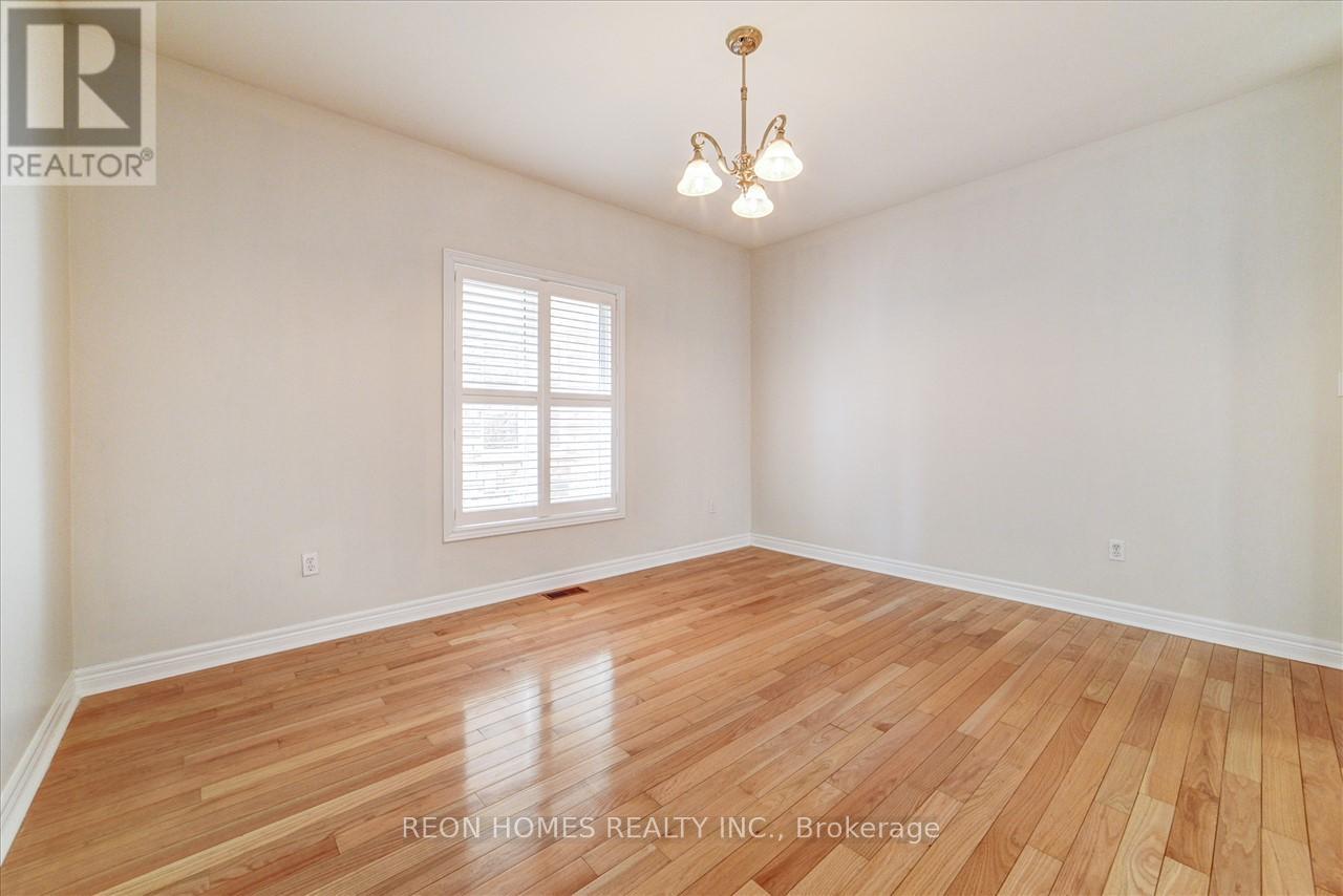 322 Elson Street, Markham, Ontario  L3S 4S4 - Photo 3 - N12522452