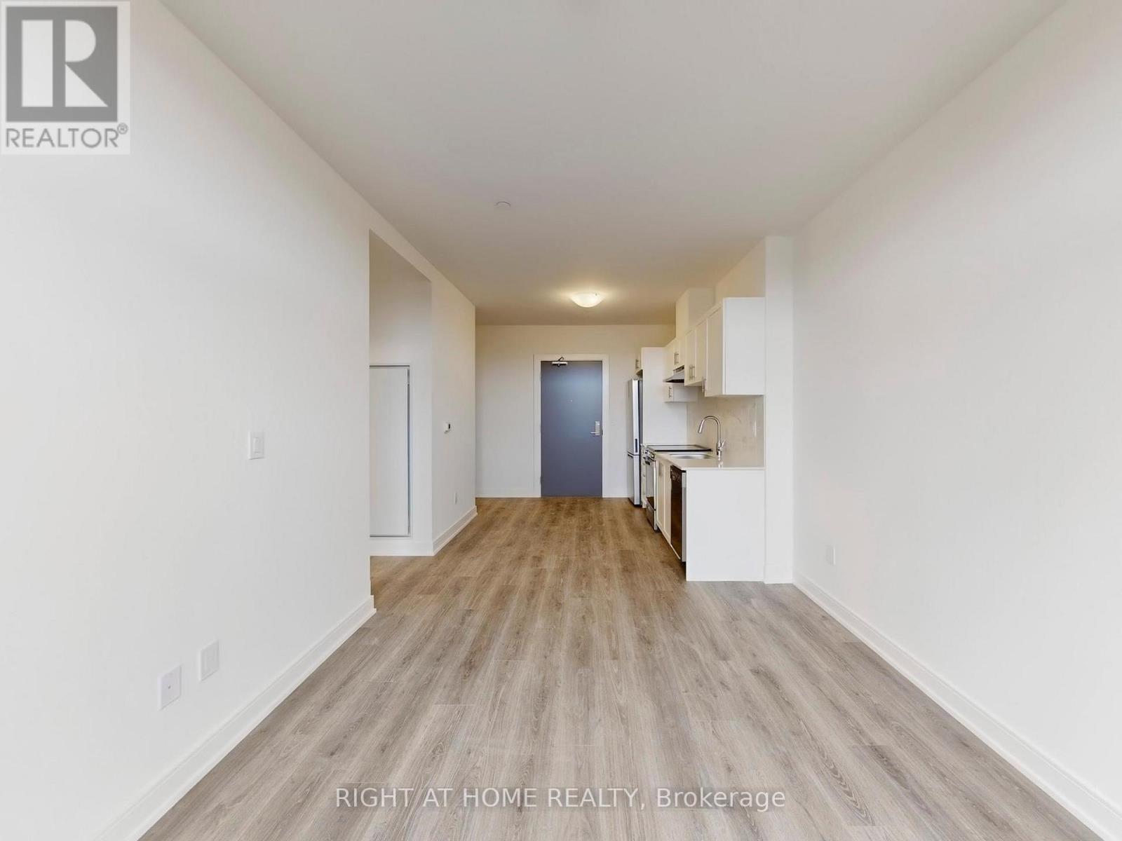 B304 - 715 Davis Drive, Newmarket, Ontario  L3Y 0J2 - Photo 10 - N12522520