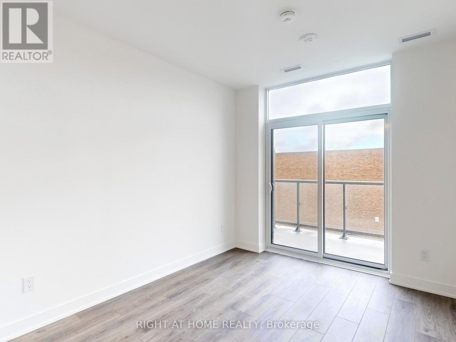 B304 - 715 Davis Drive, Newmarket, Ontario  L3Y 0J2 - Photo 9 - N12522520