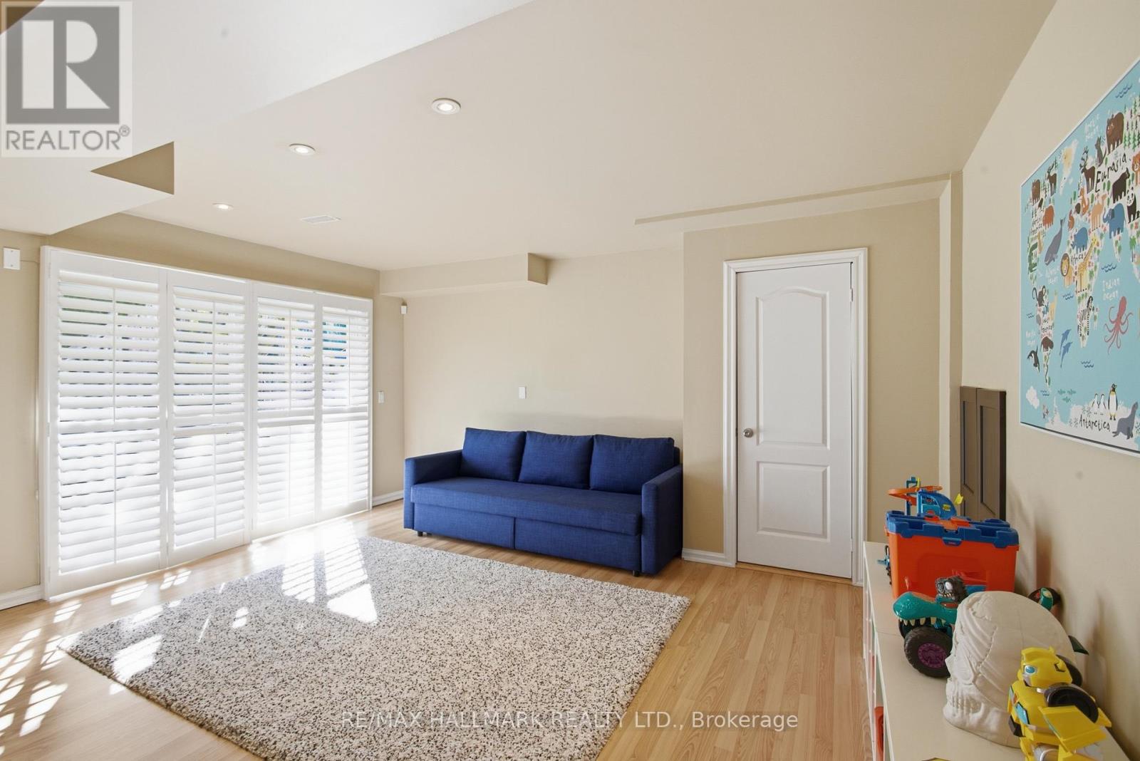 63 Snowy Meadow Avenue, Richmond Hill, Ontario  L4E 3V4 - Photo 22 - N12522534