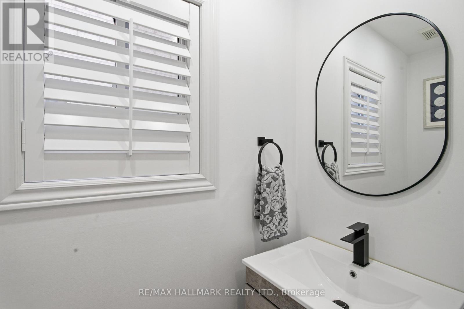 63 Snowy Meadow Avenue, Richmond Hill, Ontario  L4E 3V4 - Photo 24 - N12522534