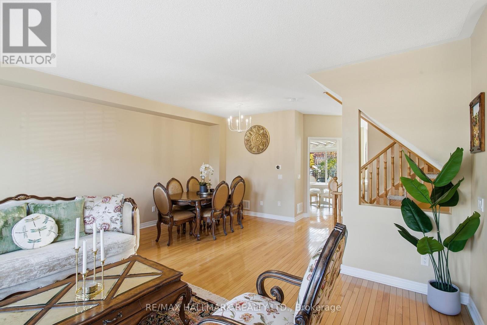 63 Snowy Meadow Avenue, Richmond Hill, Ontario  L4E 3V4 - Photo 7 - N12522534