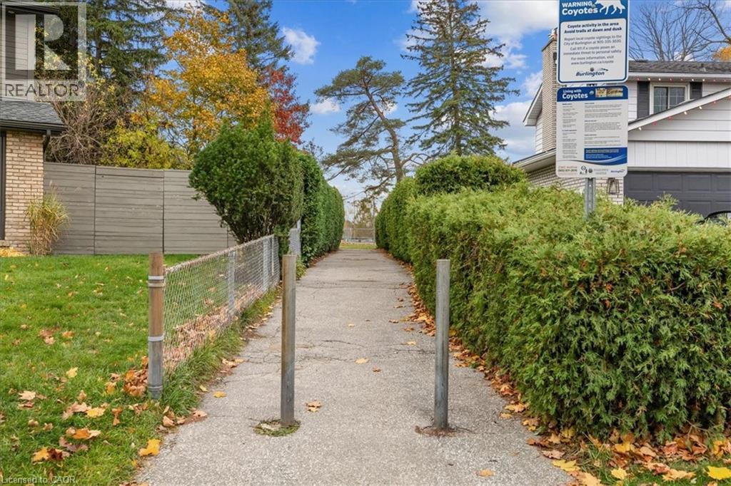 595 Barons Court, Burlington, Ontario L7R 4E4 - Photo 49 - 40780416