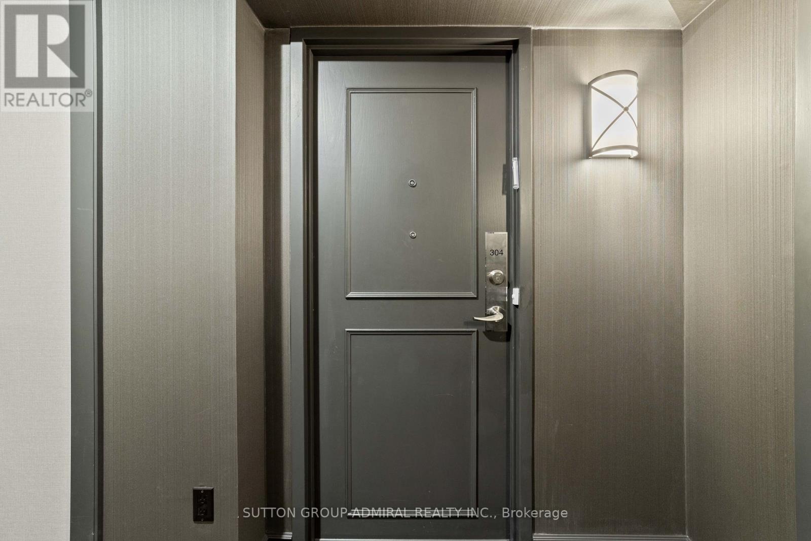 304 - 11 Townsgate Drive, Vaughan, Ontario L4J 8G4 - Photo 10 - N12522536