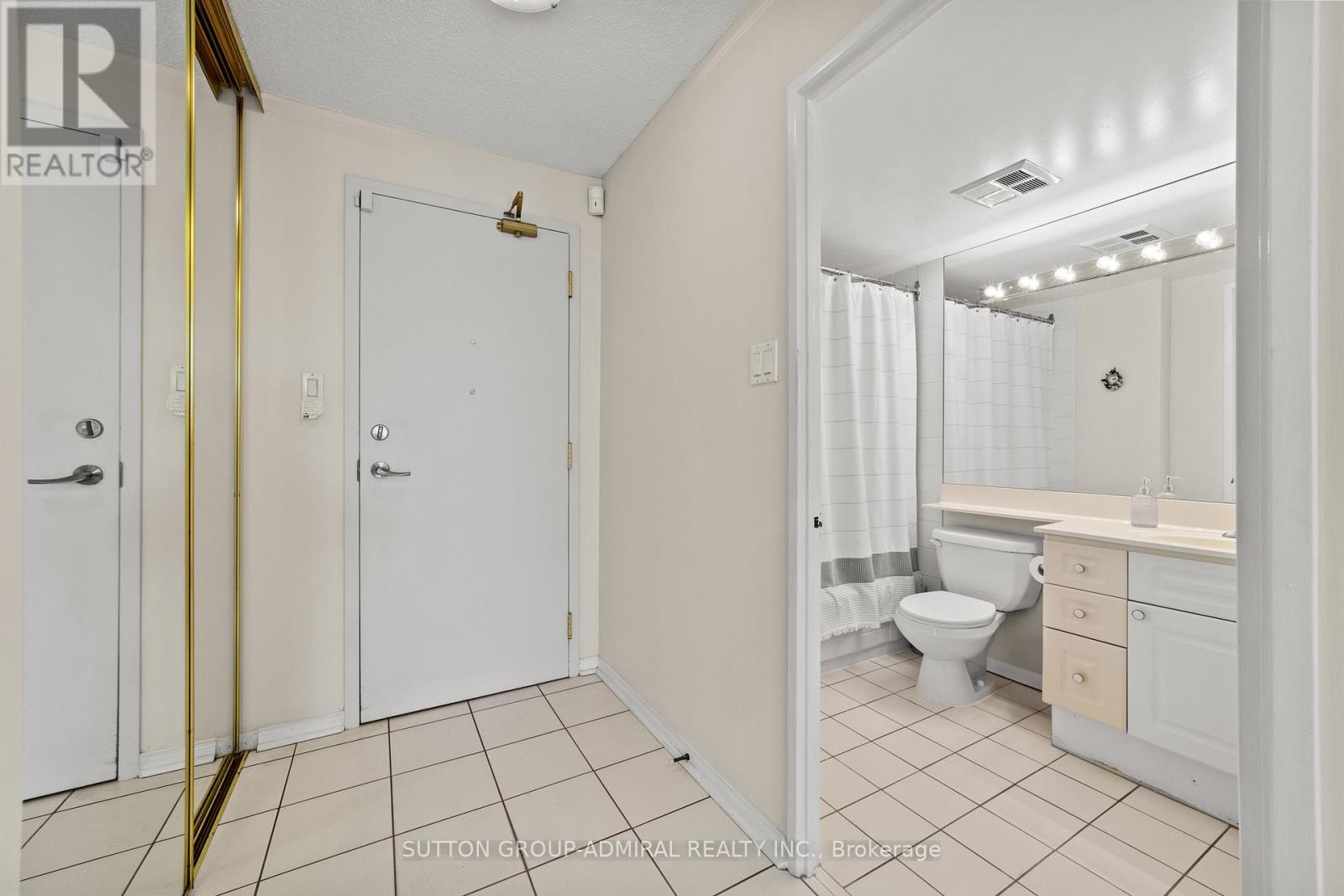 304 - 11 Townsgate Drive, Vaughan, Ontario L4J 8G4 - Photo 12 - N12522536